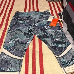 Zella Patterned Leggings with Abstract Design